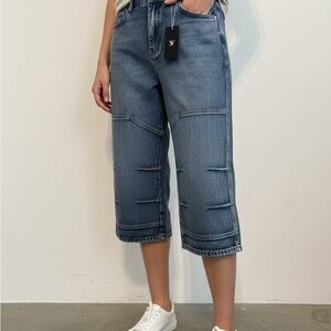 Women's Blue Cropped Wide-Leg Jeans